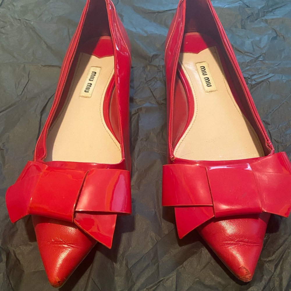 Miu Miu Red patent leather bow flats 38.5